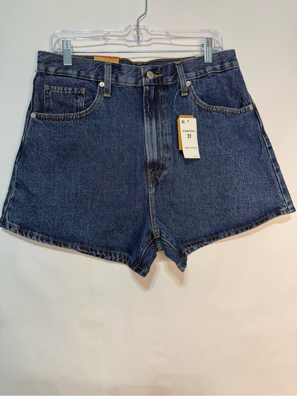 NWT Levi's High Waisted Mom Shorts | Dark Wash Relaxed Fit | Size 31